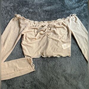 Super cute mesh off shoulder longsleeve crop top